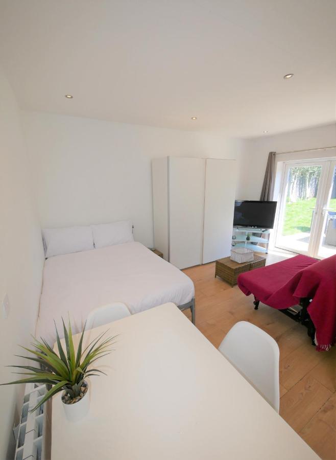 Turay Court Holiday Apartments Bournemouth Esterno foto