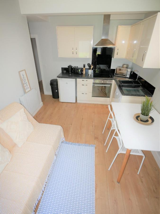 Turay Court Holiday Apartments Bournemouth Esterno foto