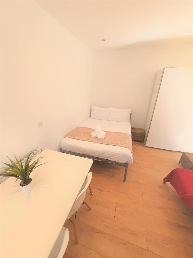 Turay Court Holiday Apartments Bournemouth Esterno foto