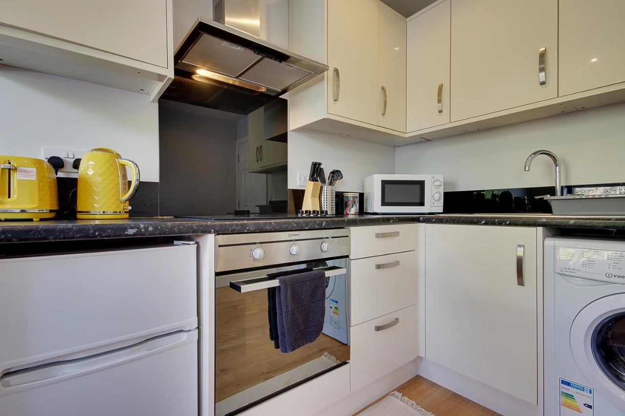 Turay Court Holiday Apartments Bournemouth Esterno foto