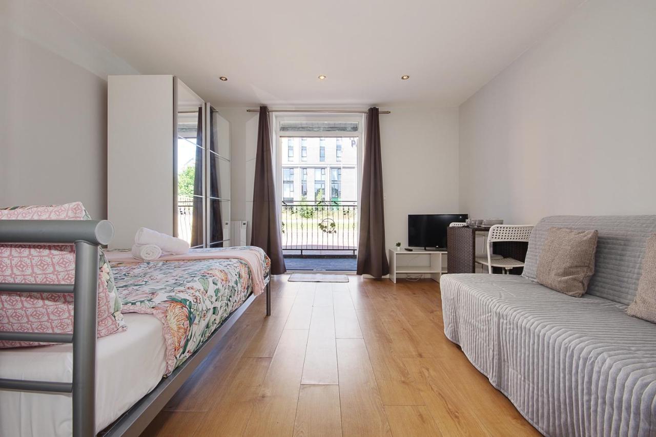 Turay Court Holiday Apartments Bournemouth Esterno foto