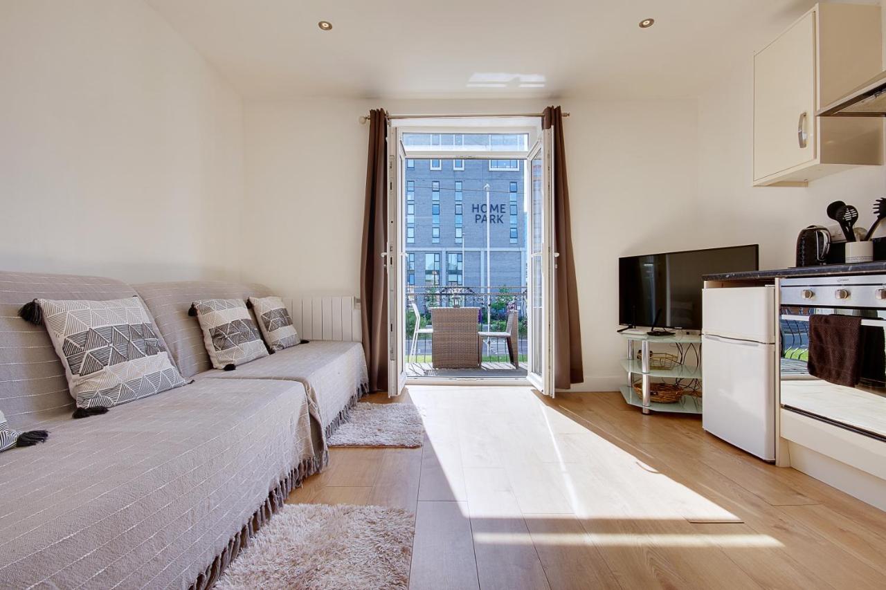 Turay Court Holiday Apartments Bournemouth Esterno foto