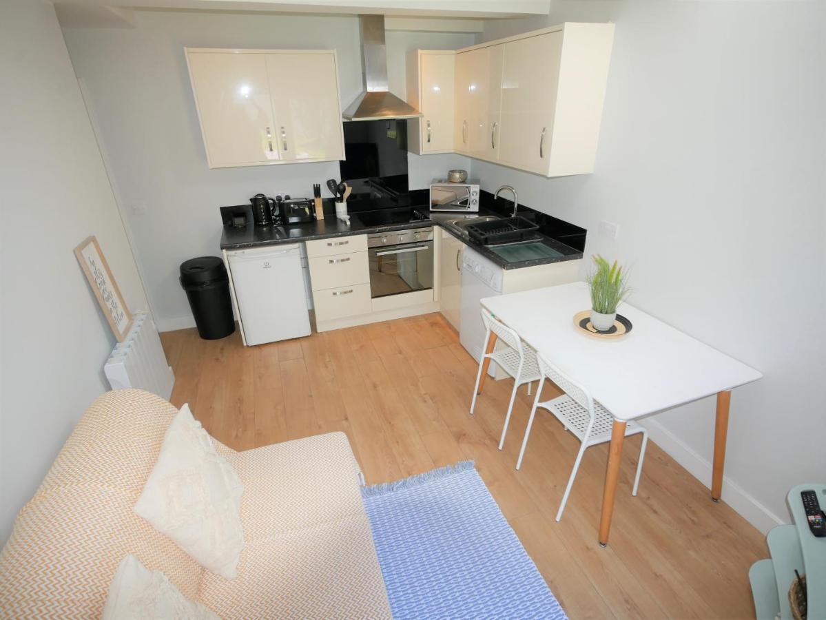 Turay Court Holiday Apartments Bournemouth Esterno foto