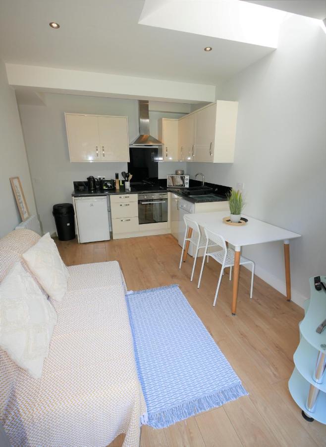 Turay Court Holiday Apartments Bournemouth Esterno foto